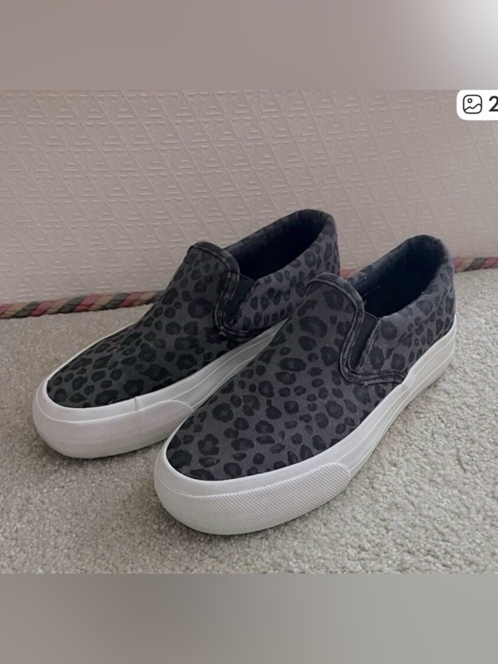 Restricted Black and Gray Cheetah Print Platform Slip On Sneakers Women's Sz 7 - Picture 6 of 7